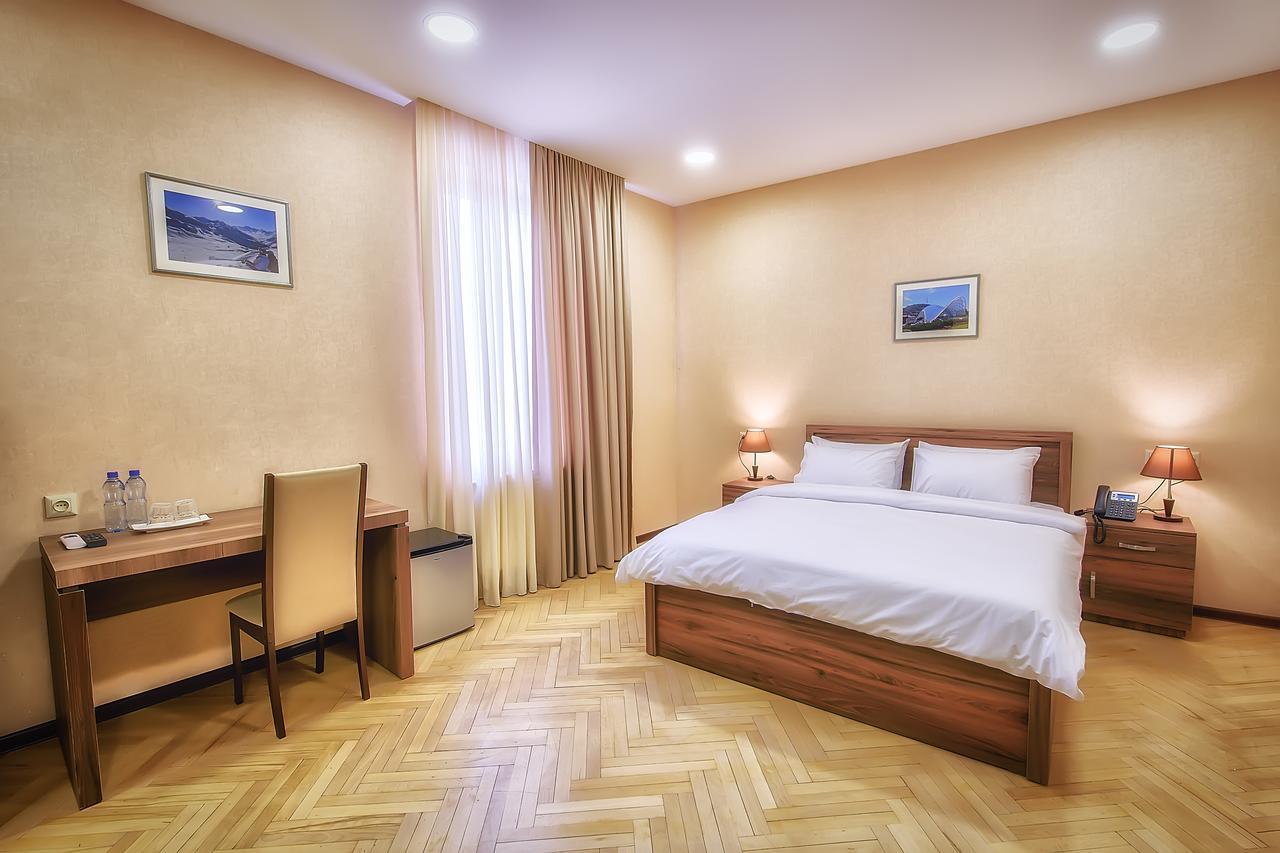 Green Corner Hotel Tbilisi Eksteriør bilde